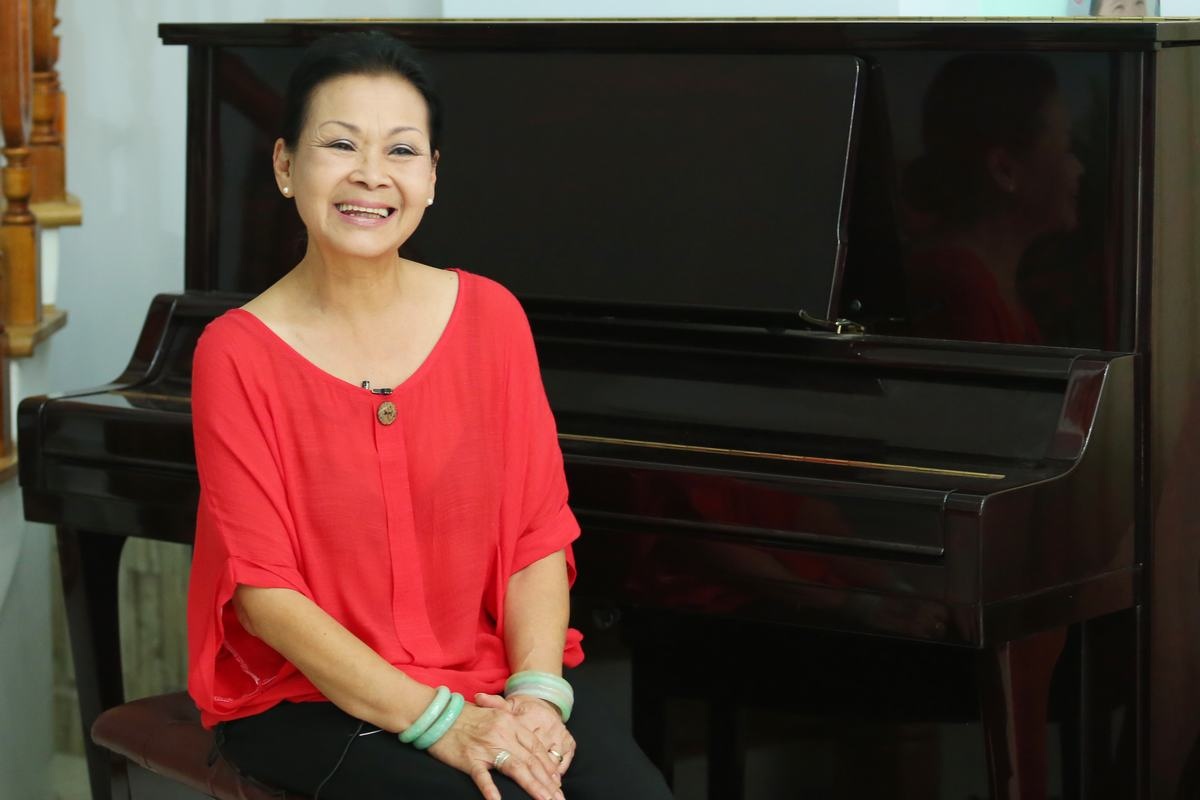 Khanh Ly hoi ngo Hong Nhung anh 1