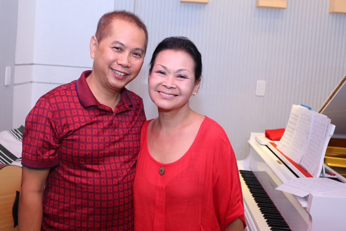 Khanh Ly hoi ngo Hong Nhung anh 9