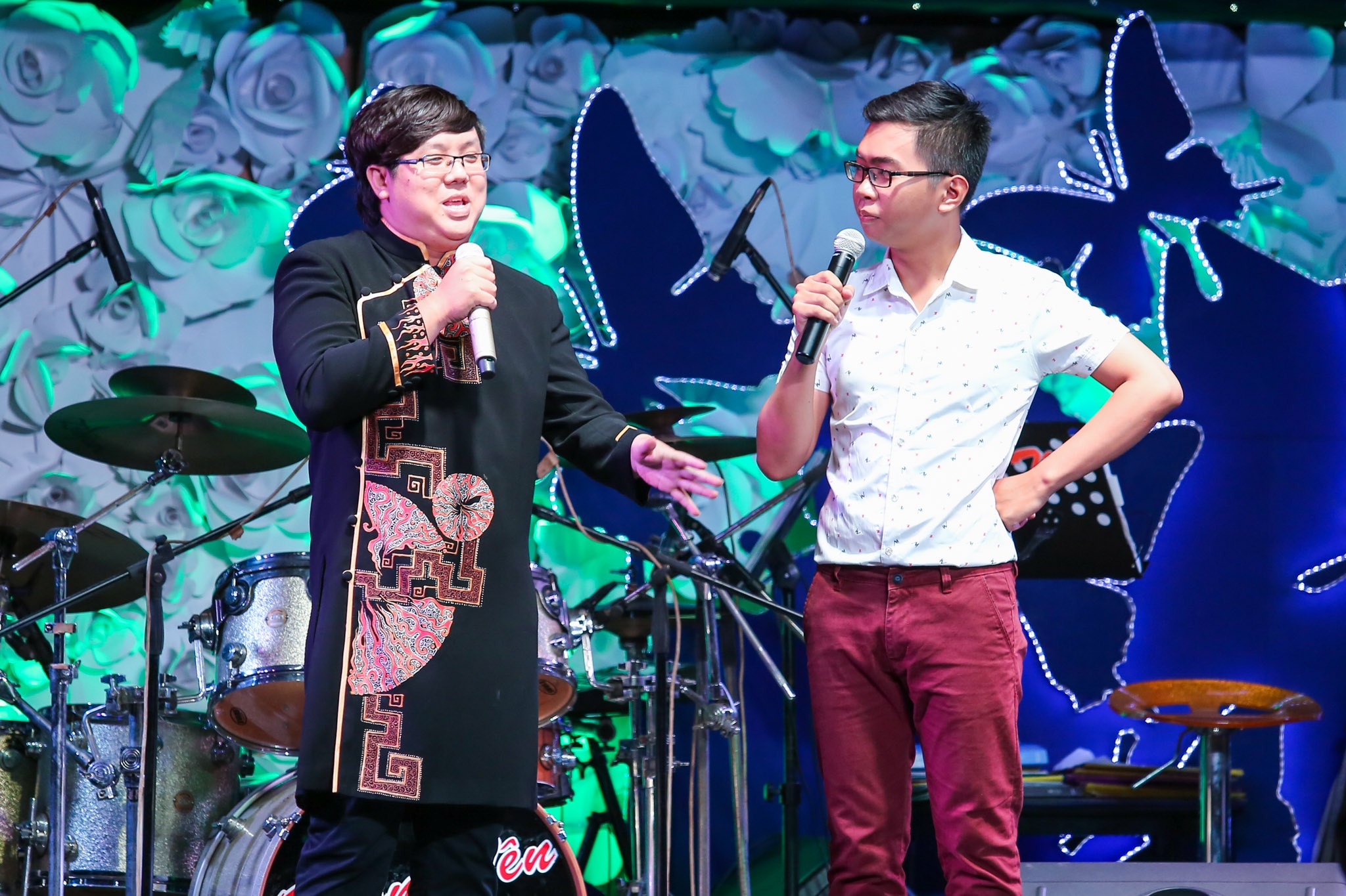 nghe si Viet tang Minh Thuan 300 trieu dong anh 7