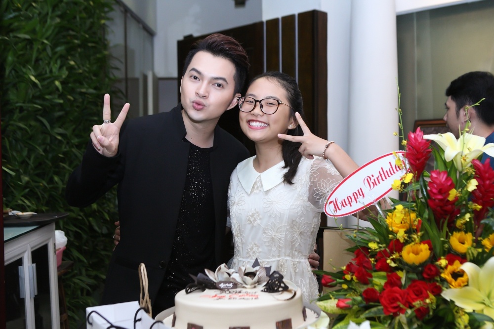 Phuong My Chi chuc mung sinh nhat Nam Cuong anh 2