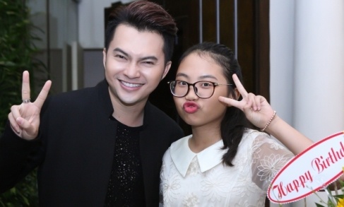 Phuong My Chi chuc mung sinh nhat Nam Cuong hinh anh