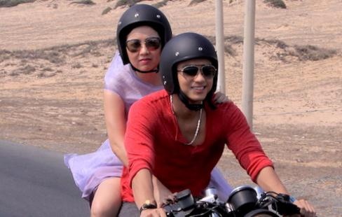 Le Khanh duoc trai tre to tinh trong phim hinh anh