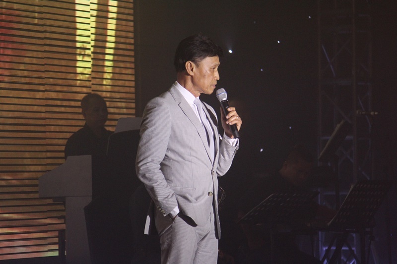 Khanh Ly xuc dong trong dem nhac tai Sai Gon anh 3