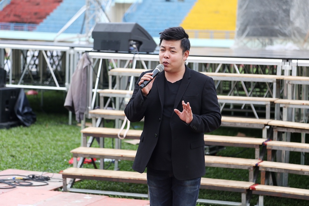 Than hinh Quang Le phat tuong anh 3