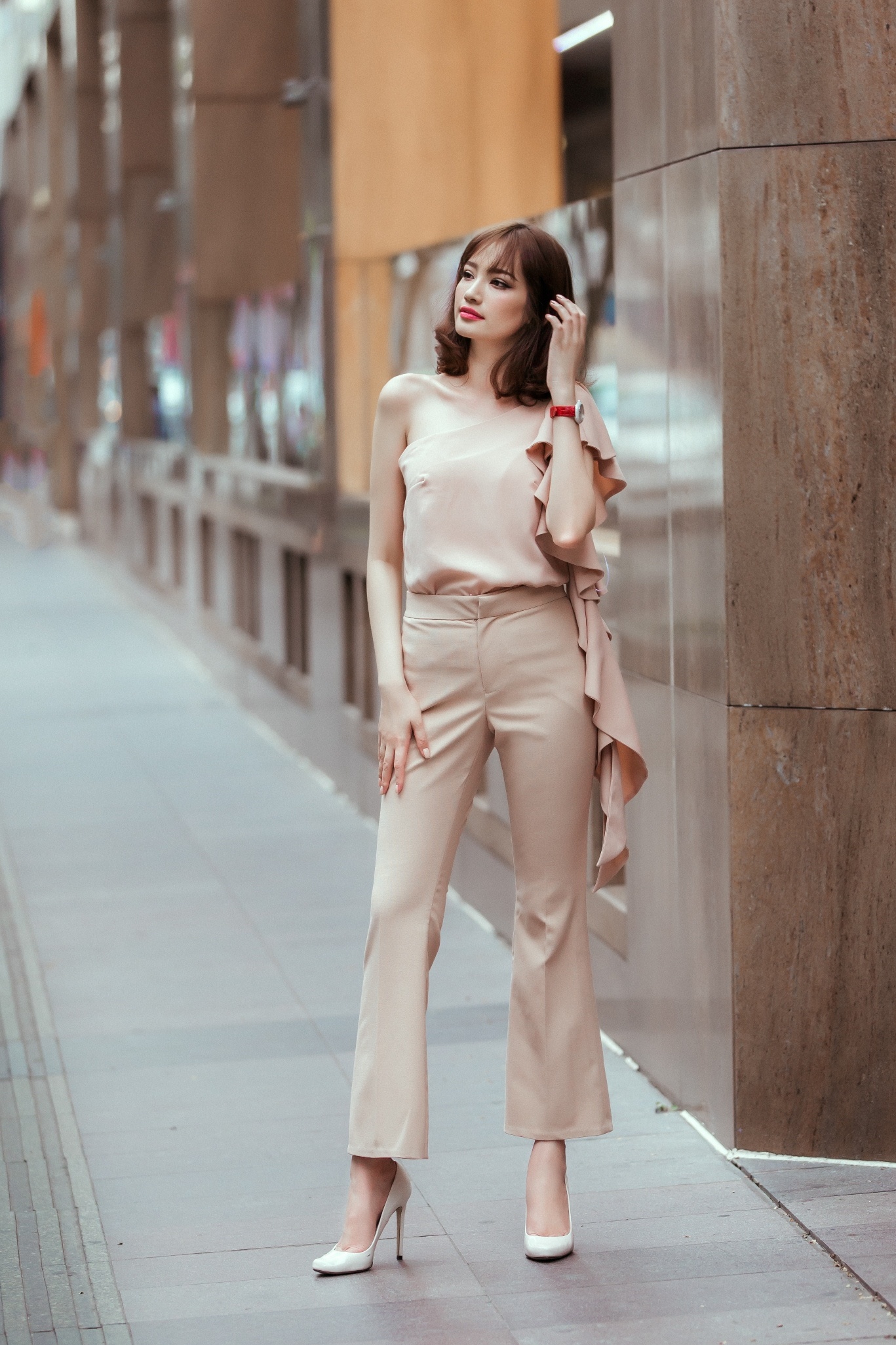 Truc Diem thanh lich voi gam mau pastel anh 1