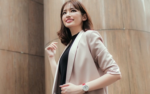 Truc Diem duoc chong tang dong ho 3 ty dong anh 2