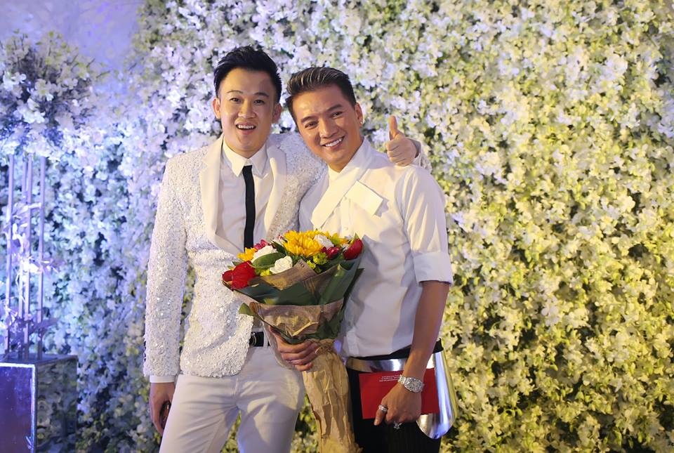 Sinh nhật lần thứ 45 của Đàm Vĩnh Hưng ảnh 1 Sinh nhat lan thu 45 cua Dam Vinh Hung anh 1