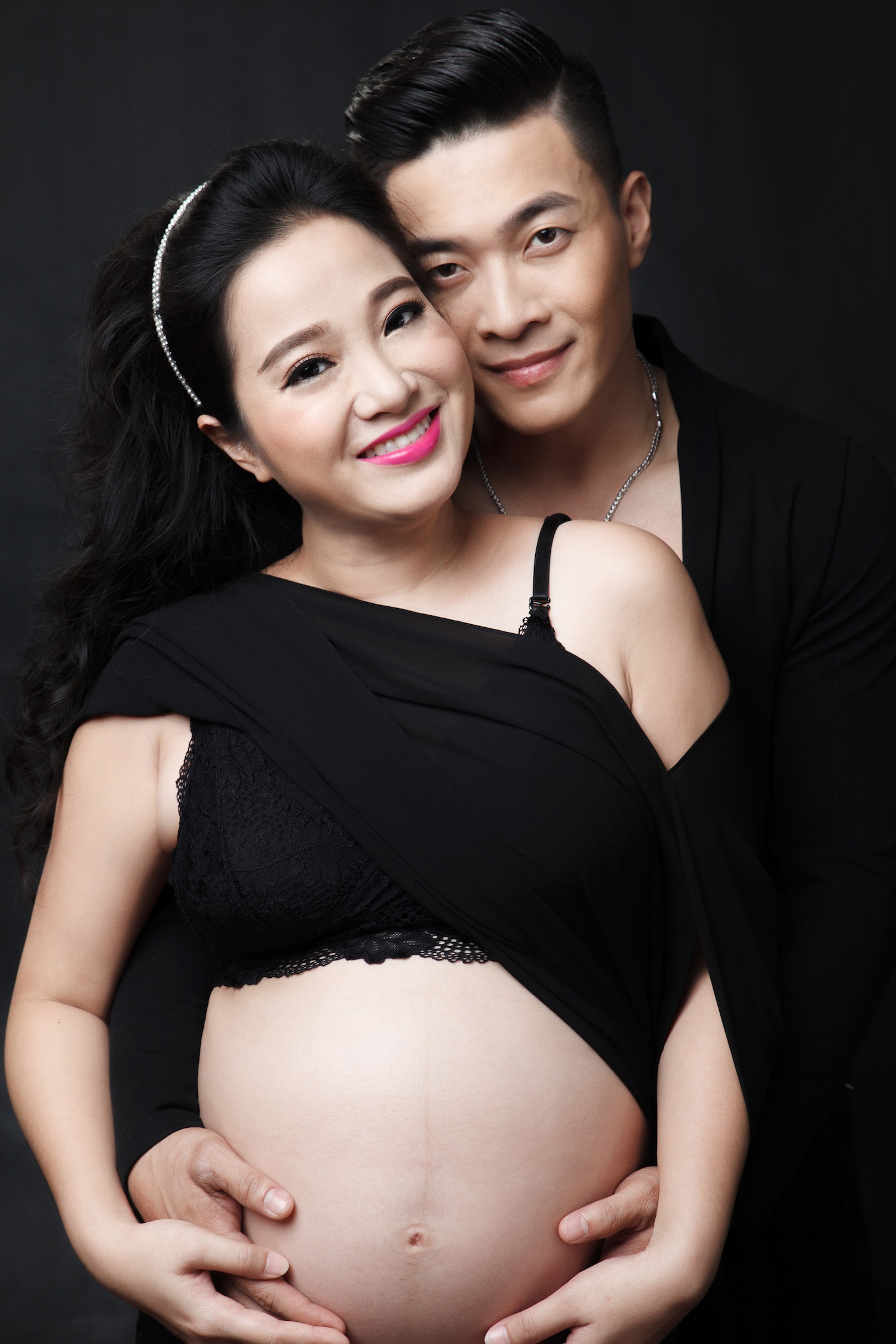 MC Hồng Phượng khoe bụng bầu ảnh 1 MC Hong Phuong khoe bung bau anh 1