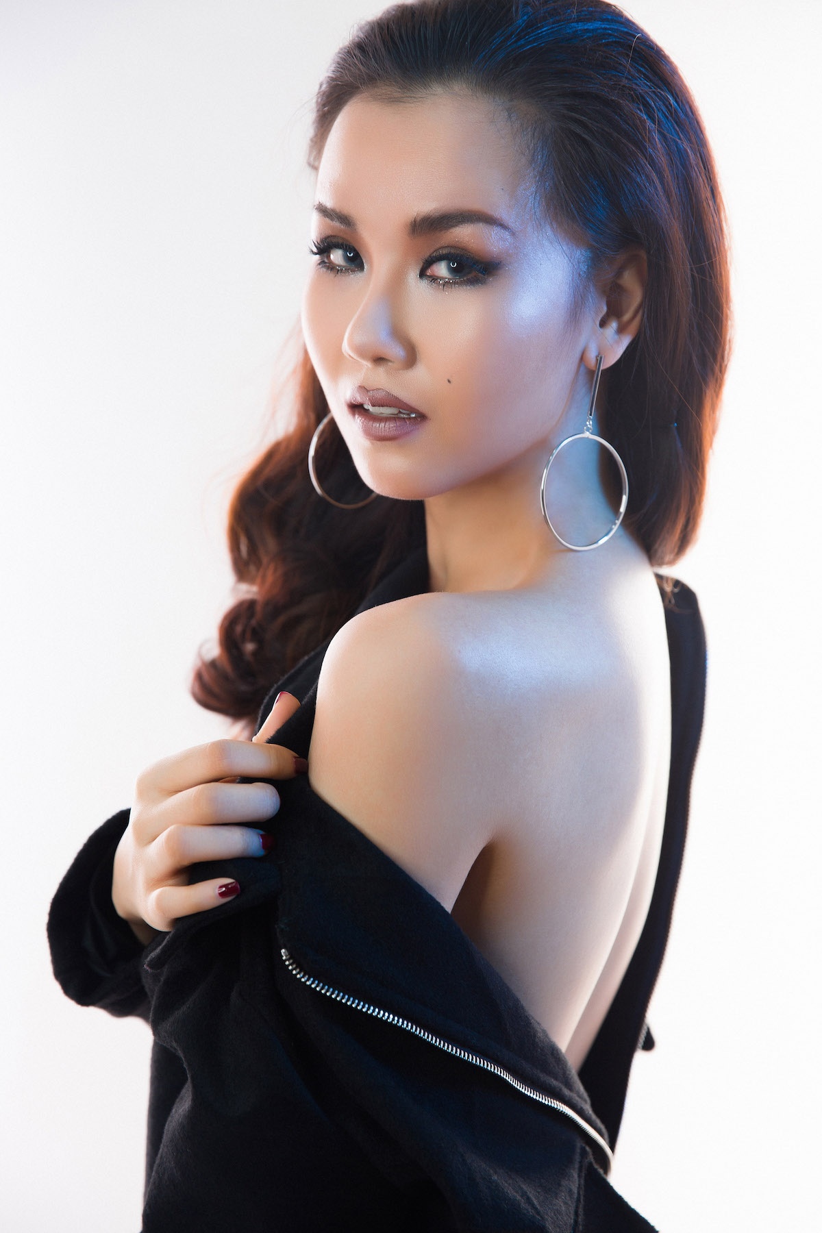 Vo Ha Tram goi cam anh 1