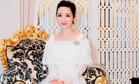 Giang My to chuc hop bao ngay tai biet thu rieng hinh anh