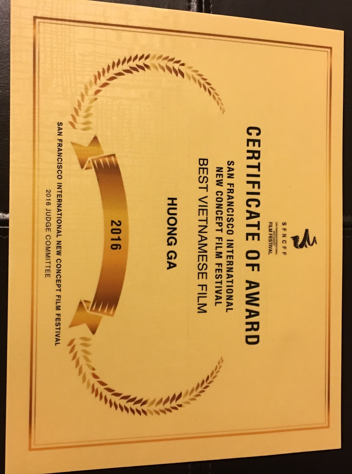 Phim Huong Ga dat giai o My anh 2