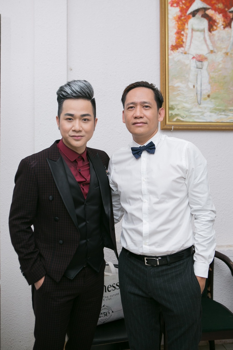 Quach Tuan Du cham soc nguoi yeu o su kien anh 7