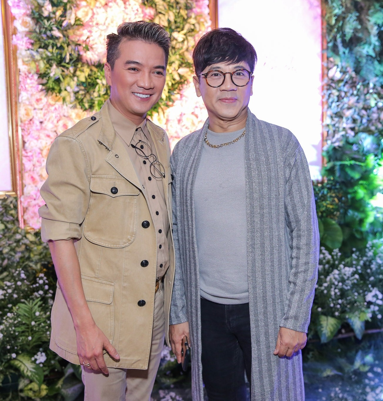 Phạm Hương đưa mẹ đi sự kiện ảnh 3 Pham Huong dua me di su kien anh 3