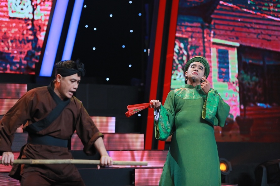 Hung Thuan hat cai luong khien khan gia thich thu anh 2