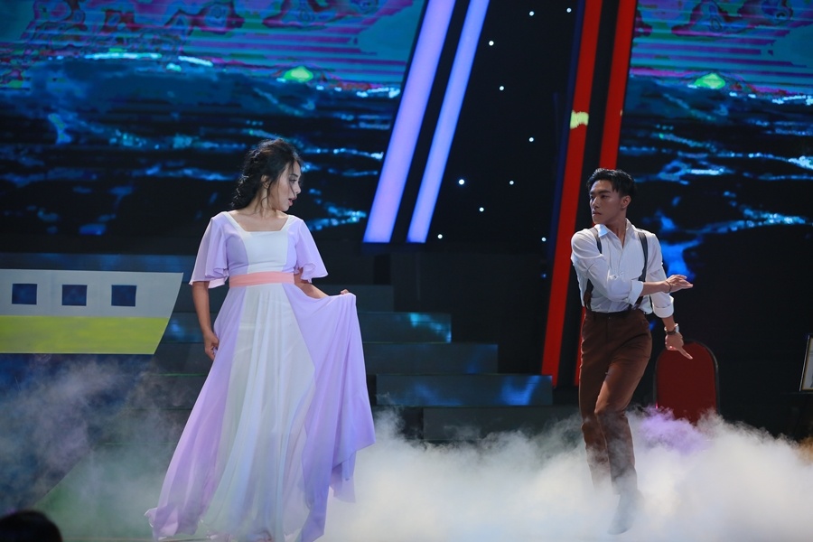 Hung Thuan hat cai luong khien khan gia thich thu anh 9