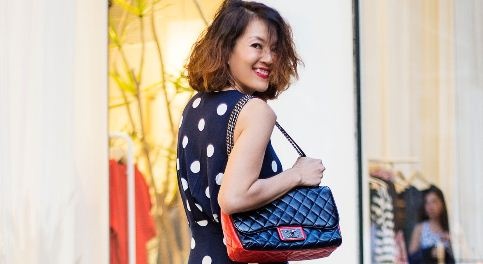 A hau Chung Vu Thanh Uyen tre trung dao pho o My hinh anh