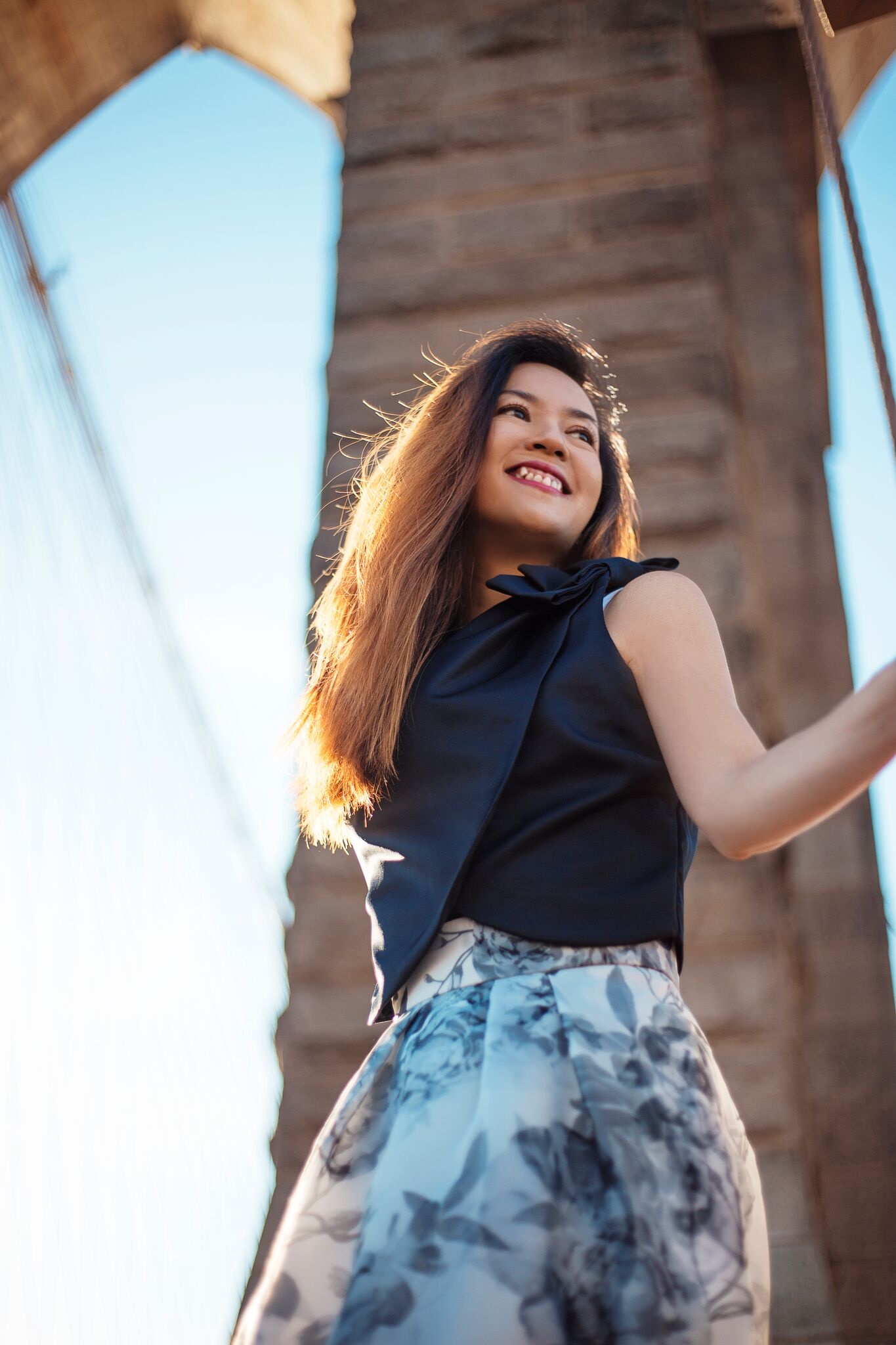 Chung Vu Thanh Uyen nang dong o My anh 5