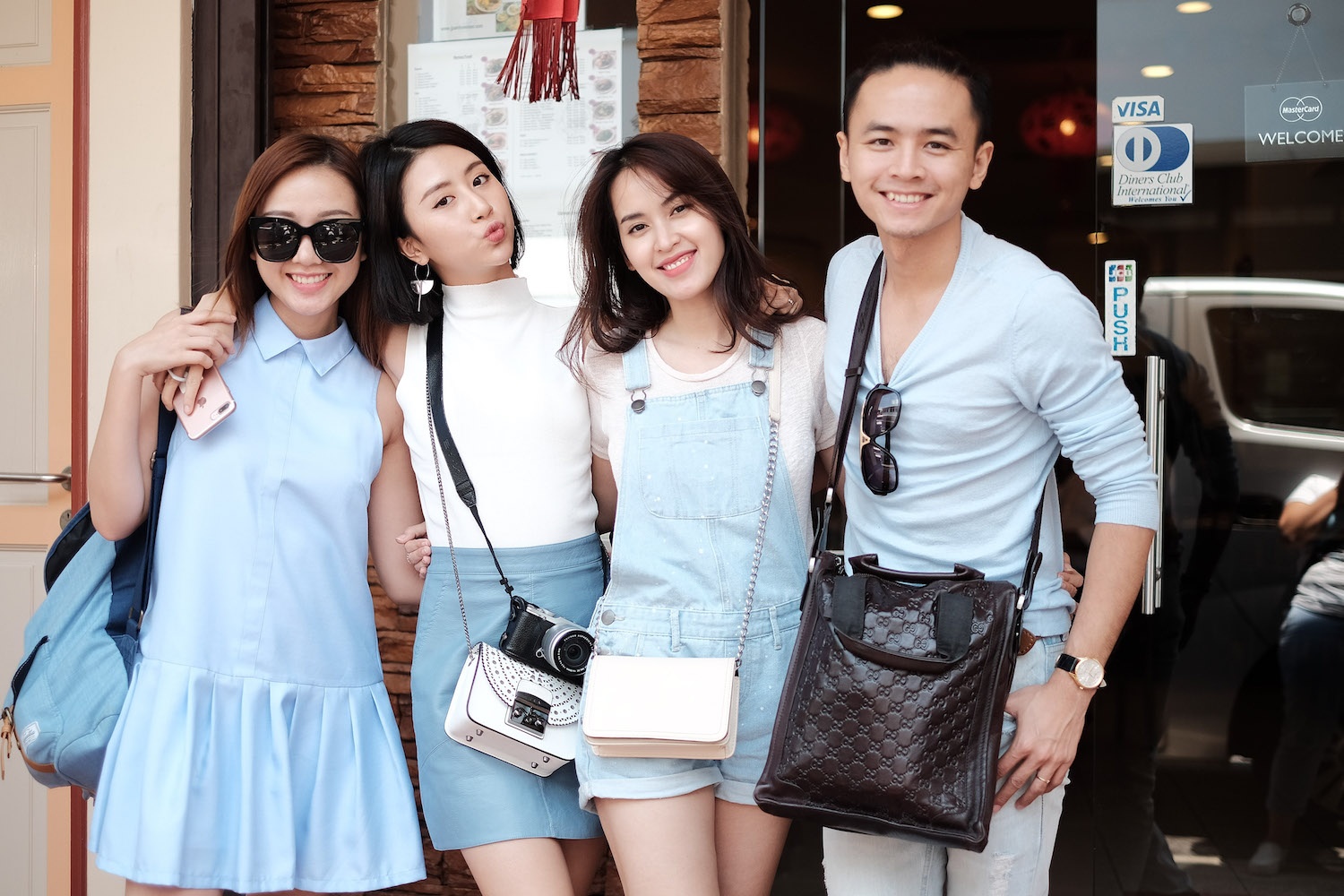 Tú Vi và Văn Anh đi du lịch ảnh 3 Tu Vi va Van Anh di du lich anh 3