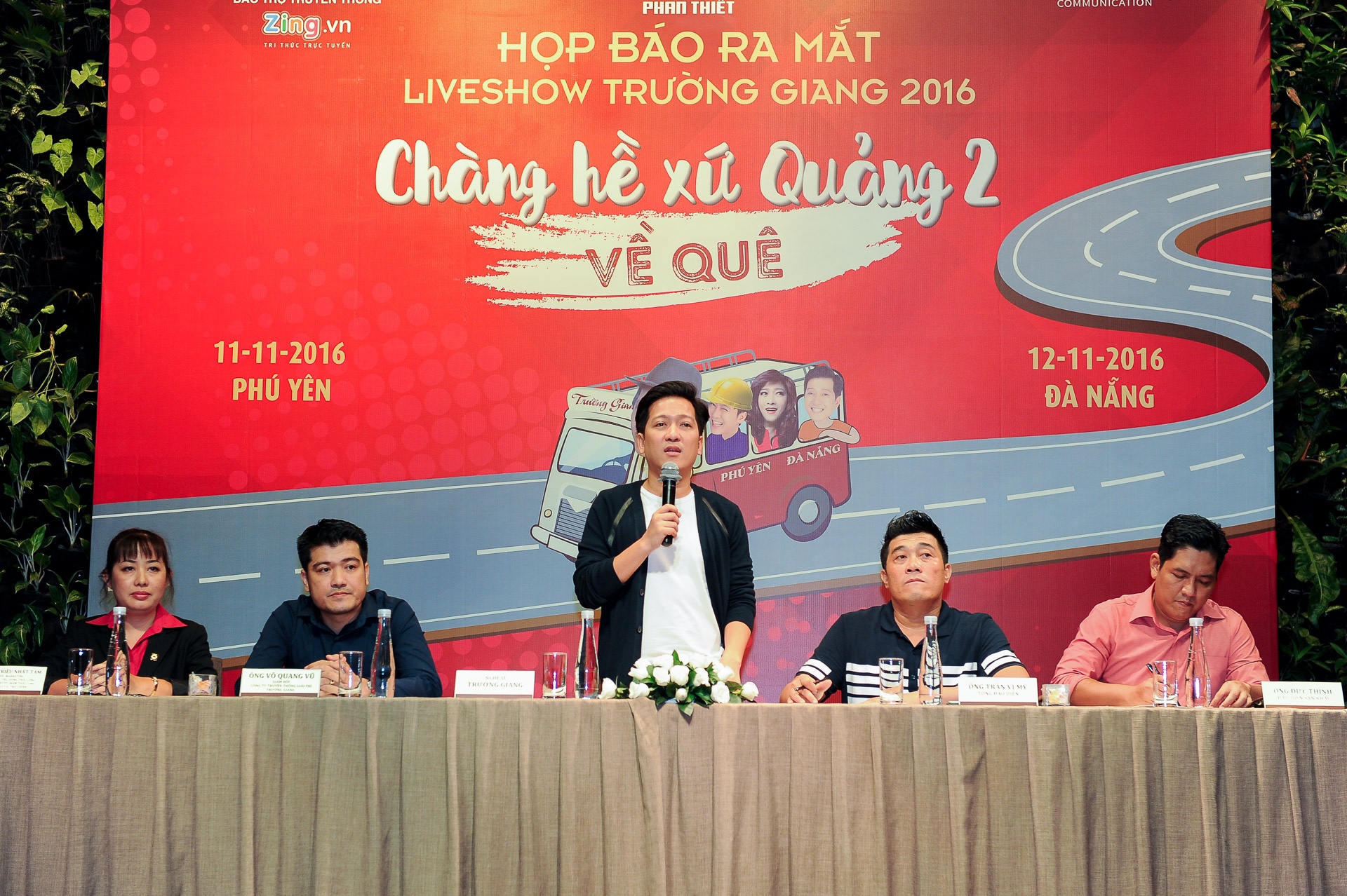 Tran Thanh den chuc mung Truong Giang anh 11