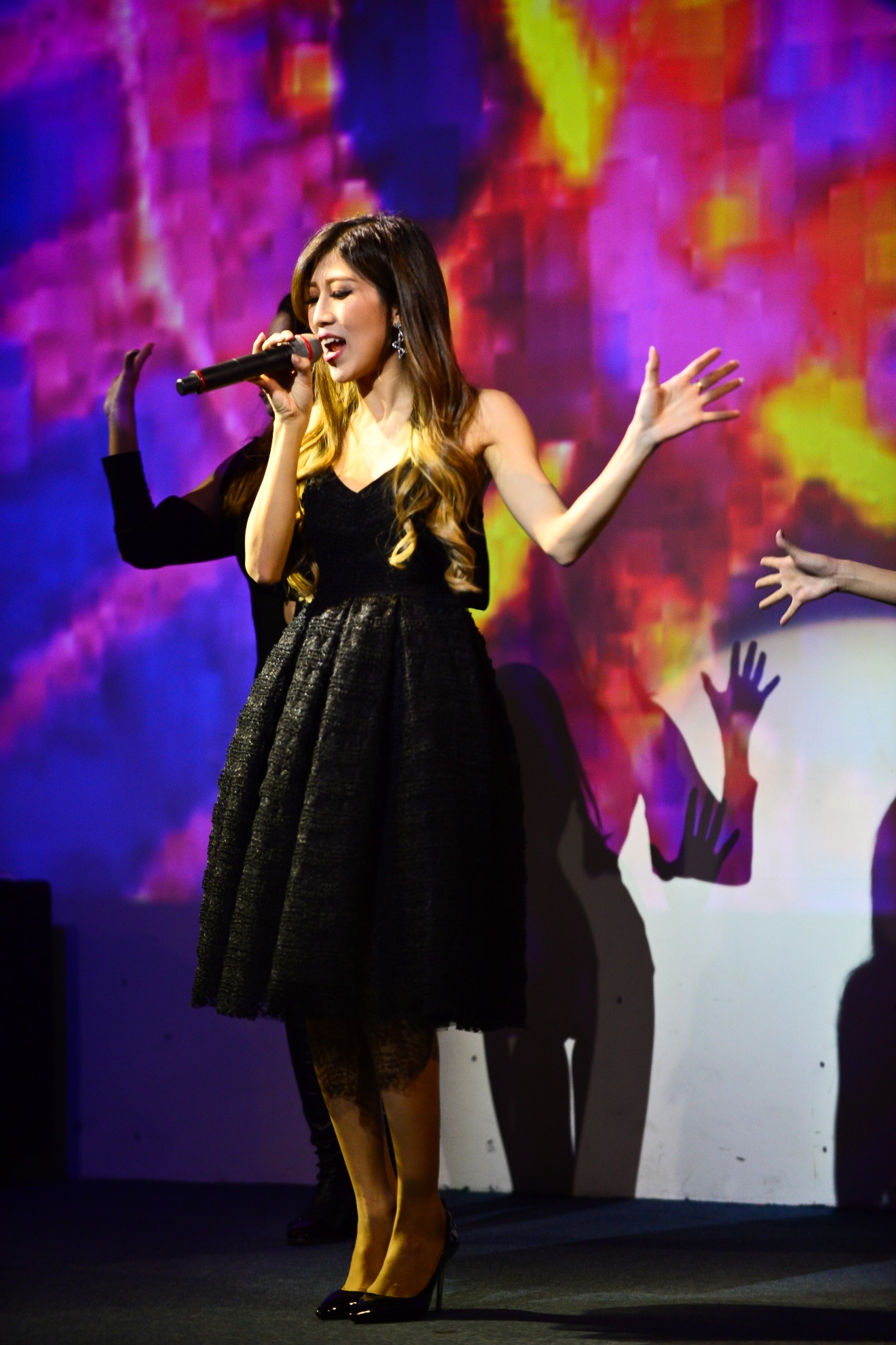 dem nhac Huong ve mien Trung thu duoc 700 trieu anh 11