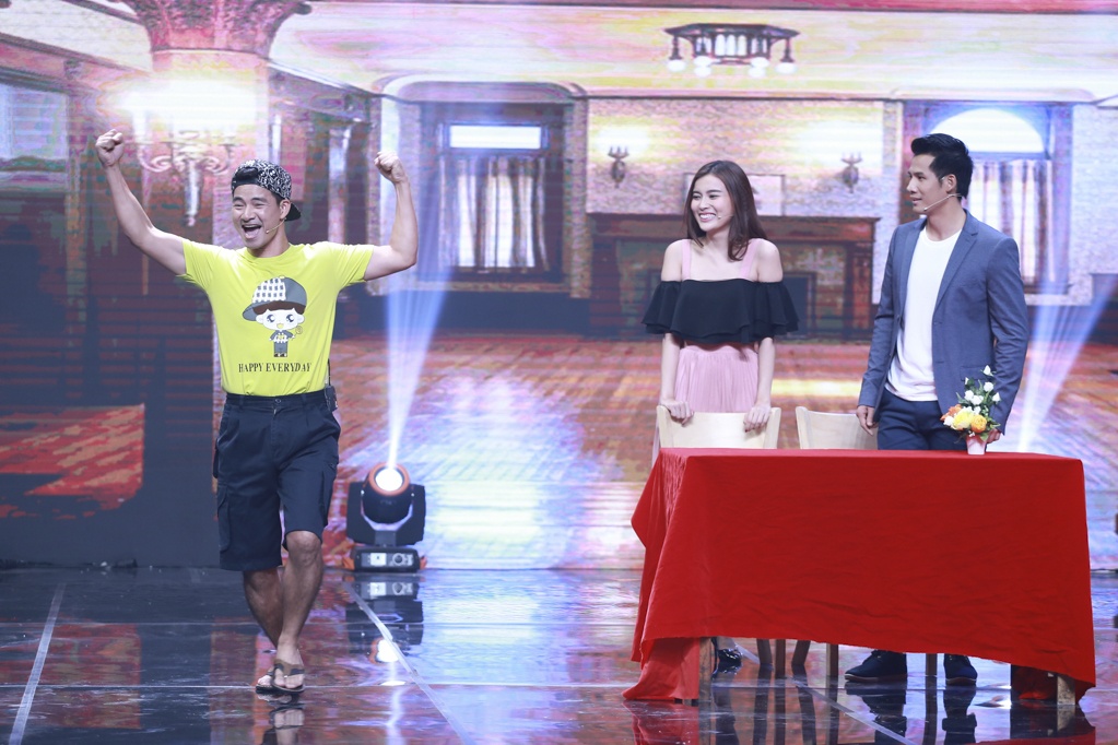 Xuan Bac duoc dien vien tre hon anh 6