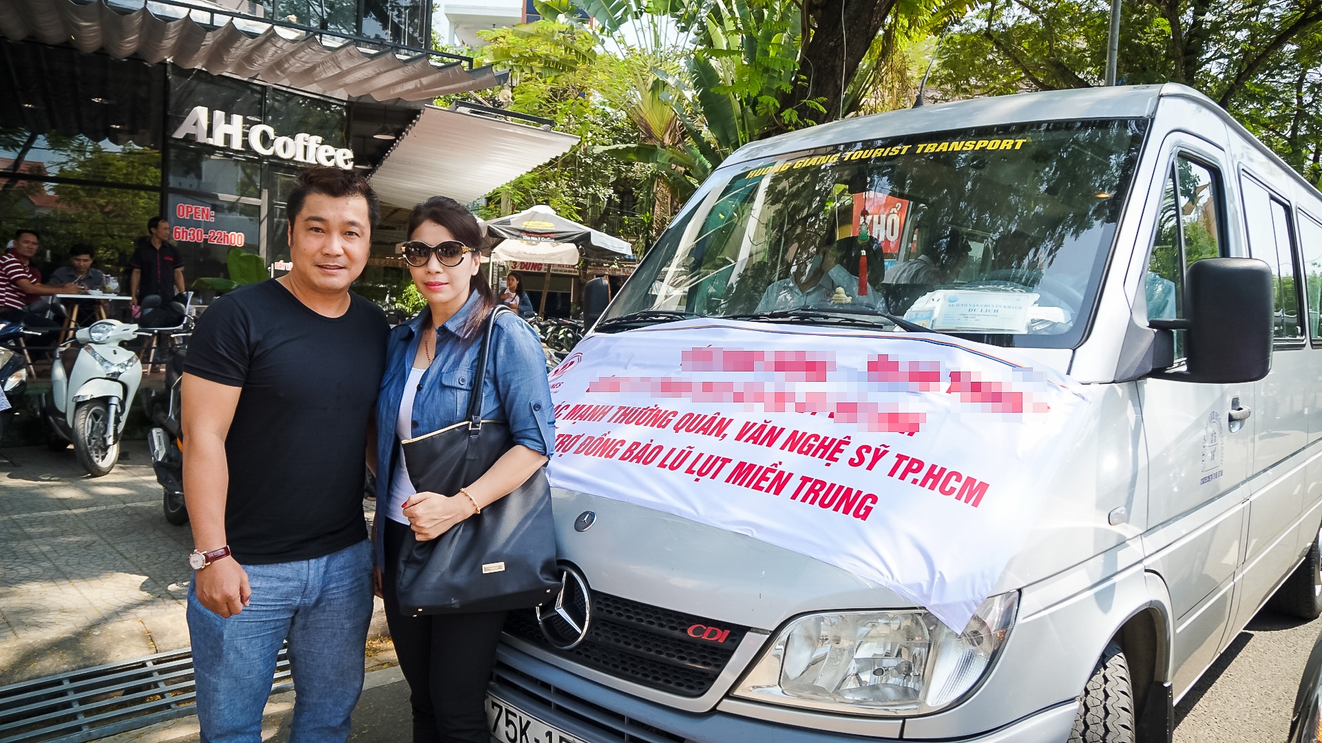 Lý Hùng - Lý Hương về Quảng Bình từ thiện ảnh 1 Ly Hung - Ly Huong ve Quang Binh tu thien anh 1