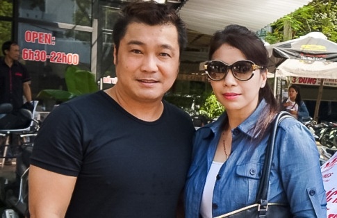 Ly Hung va em gai mang gao, thuoc cho nguoi dan vung lu hinh anh