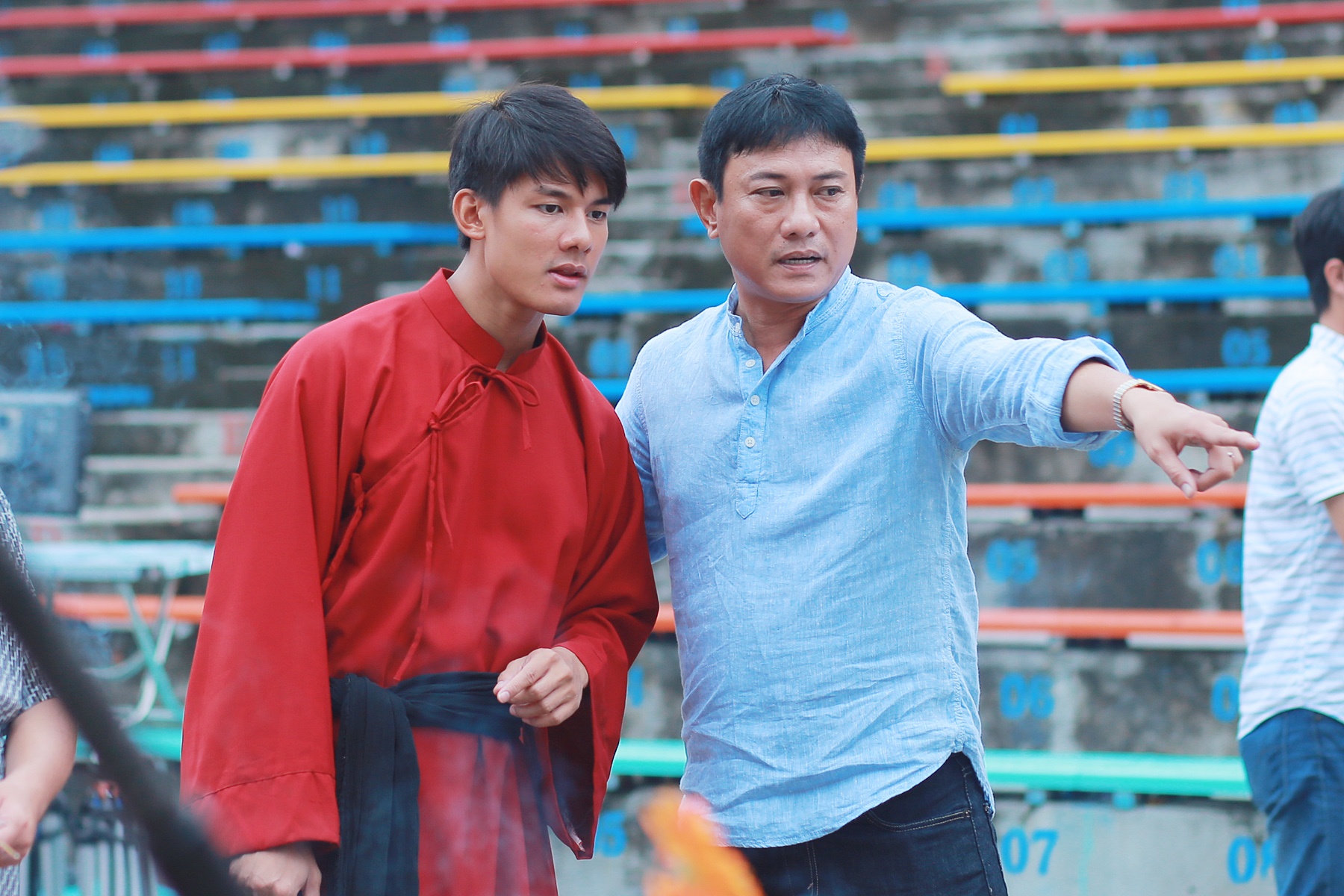 Diep Lam Anh cham soc ban dien anh 1