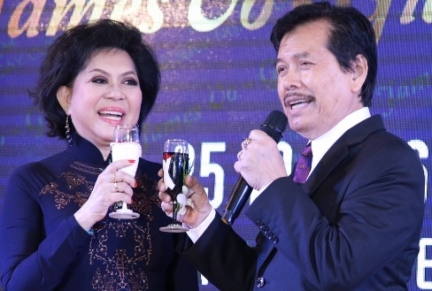 Danh ca Giao Linh khong hoi han khi lay chong co 3 doi vo hinh anh