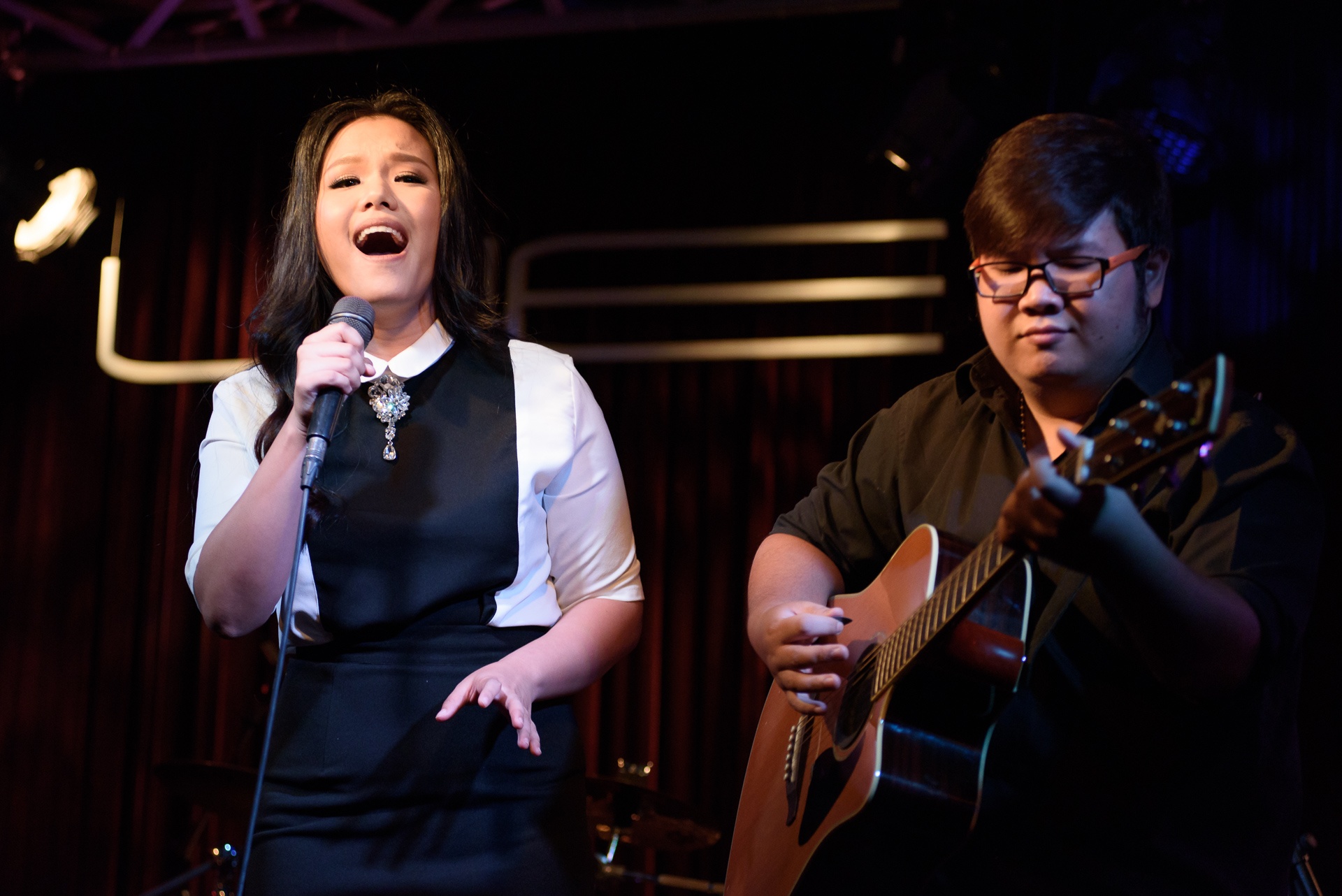 Dem nhac ung ho mien Trung anh 6