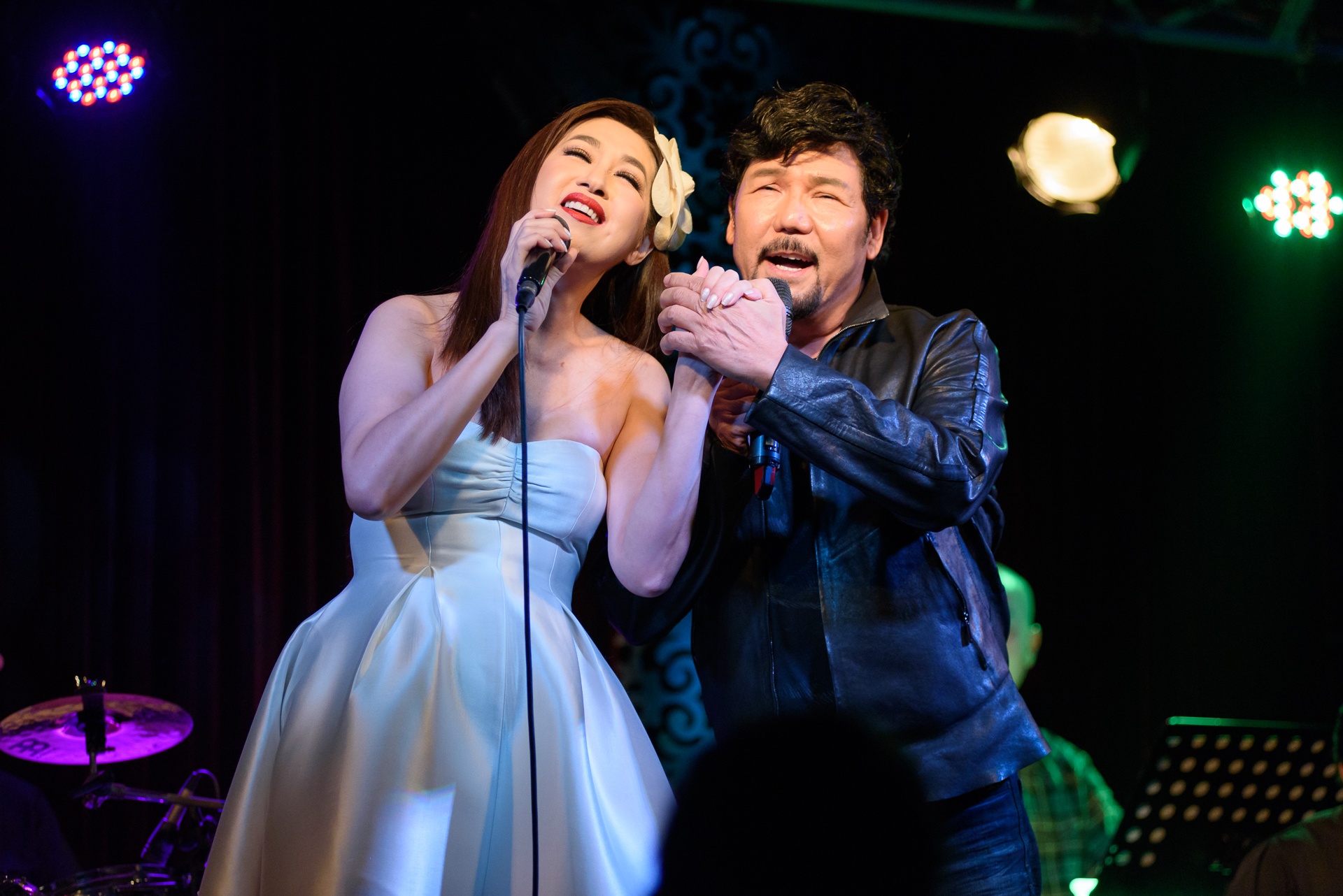 Dem nhac ung ho mien Trung anh 4