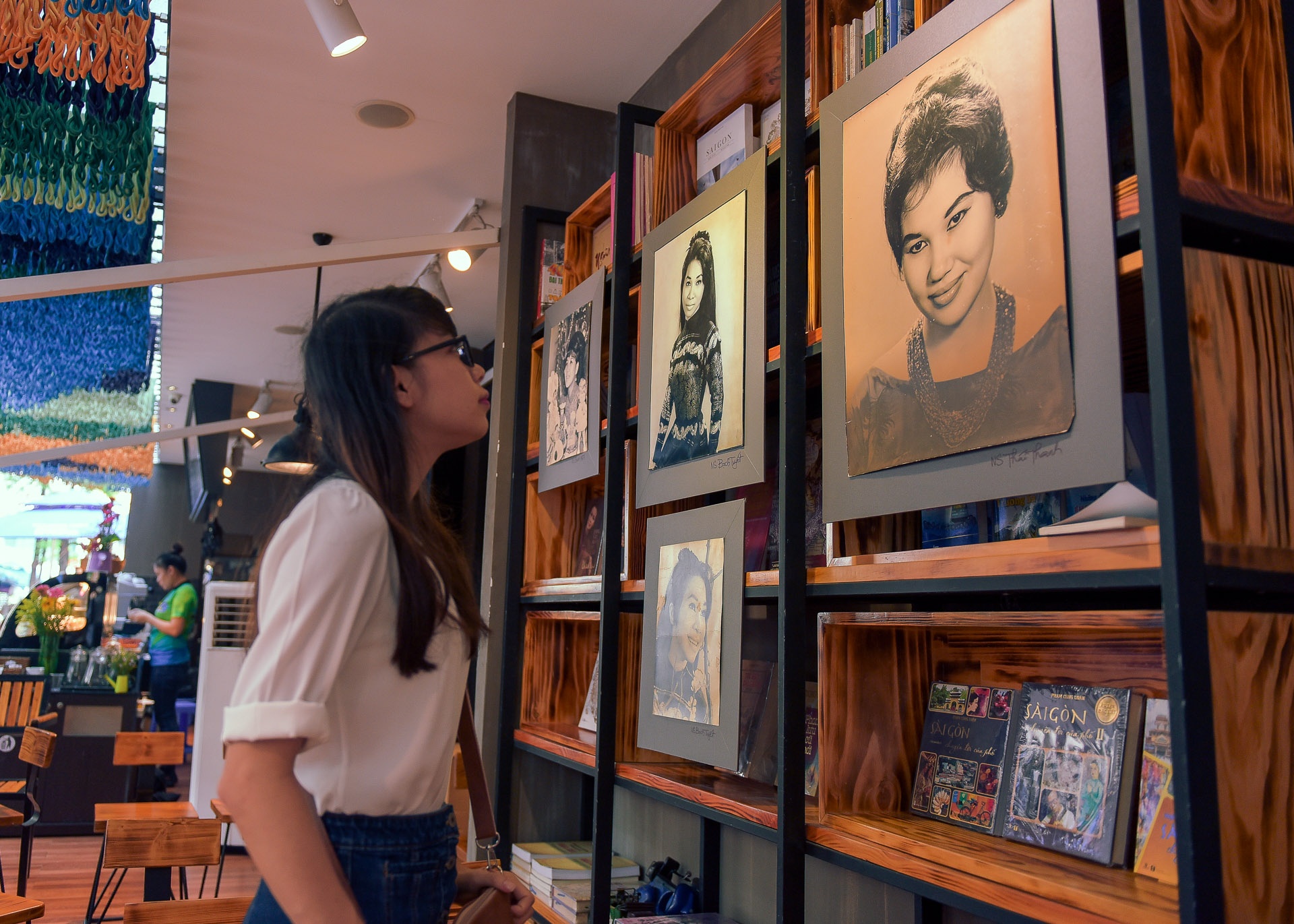 Trien lam my nhan Sai Gon anh 5