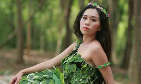 Hong Phuong - Mua rung hinh anh