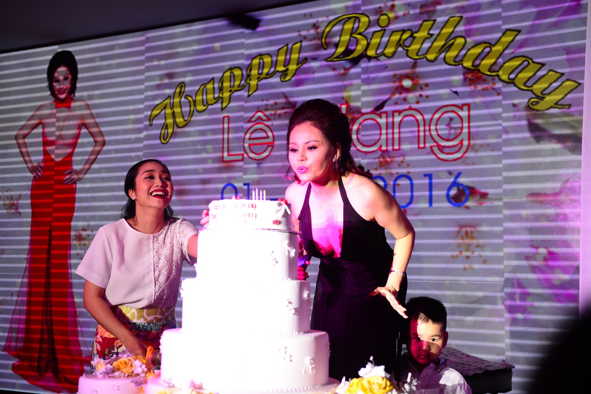 Le Giang goi cam trong tiec sinh nhat anh 7