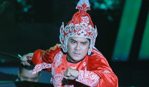 Ngoc Son khen Hung Thuan hat cai luong hay nhu Thanh Sang hinh anh