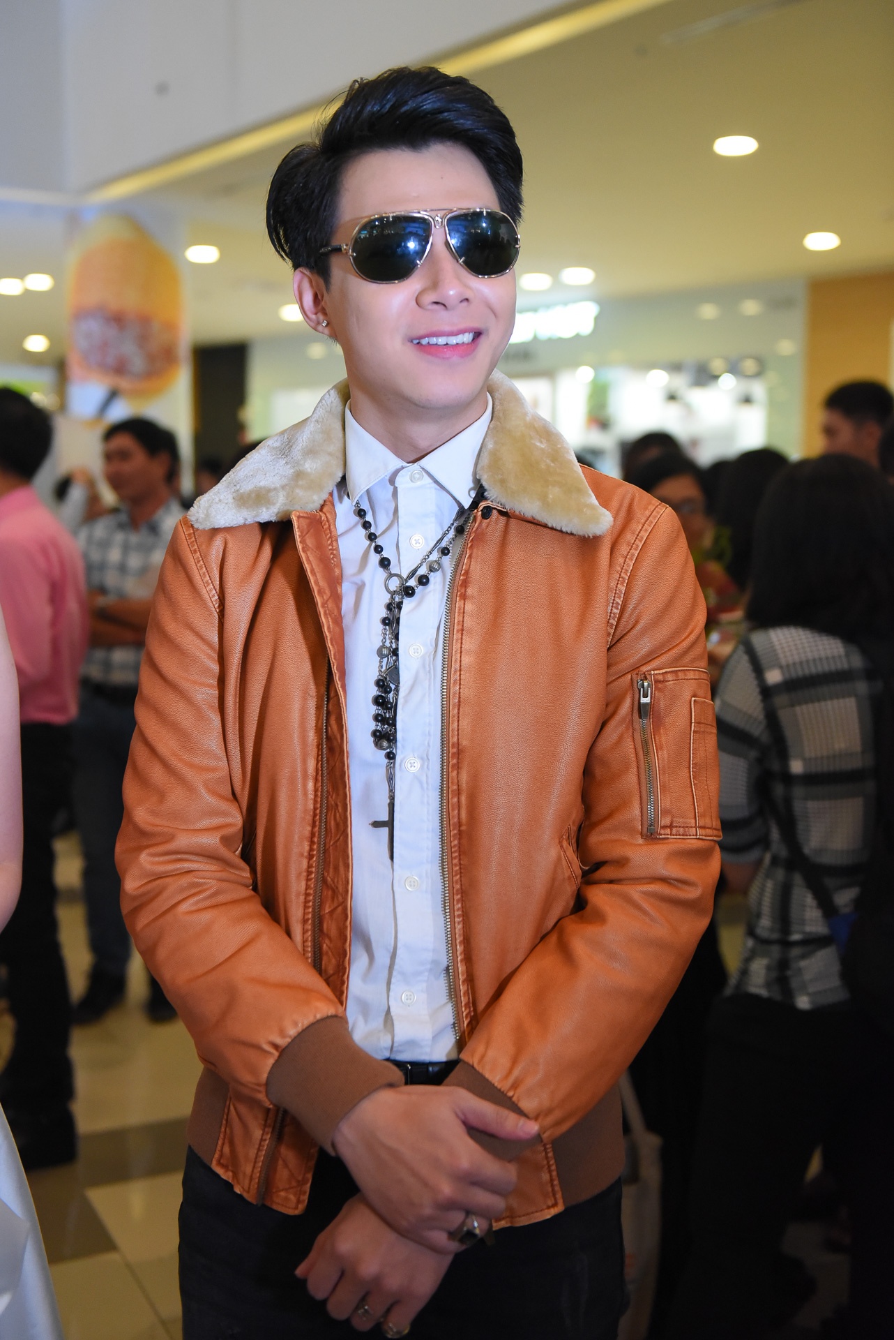 Midu tinh tu ben Harry Lu anh 5