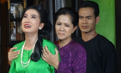 Quynh Lam dau tranh giua tinh yeu va han thu trong phim moi hinh anh