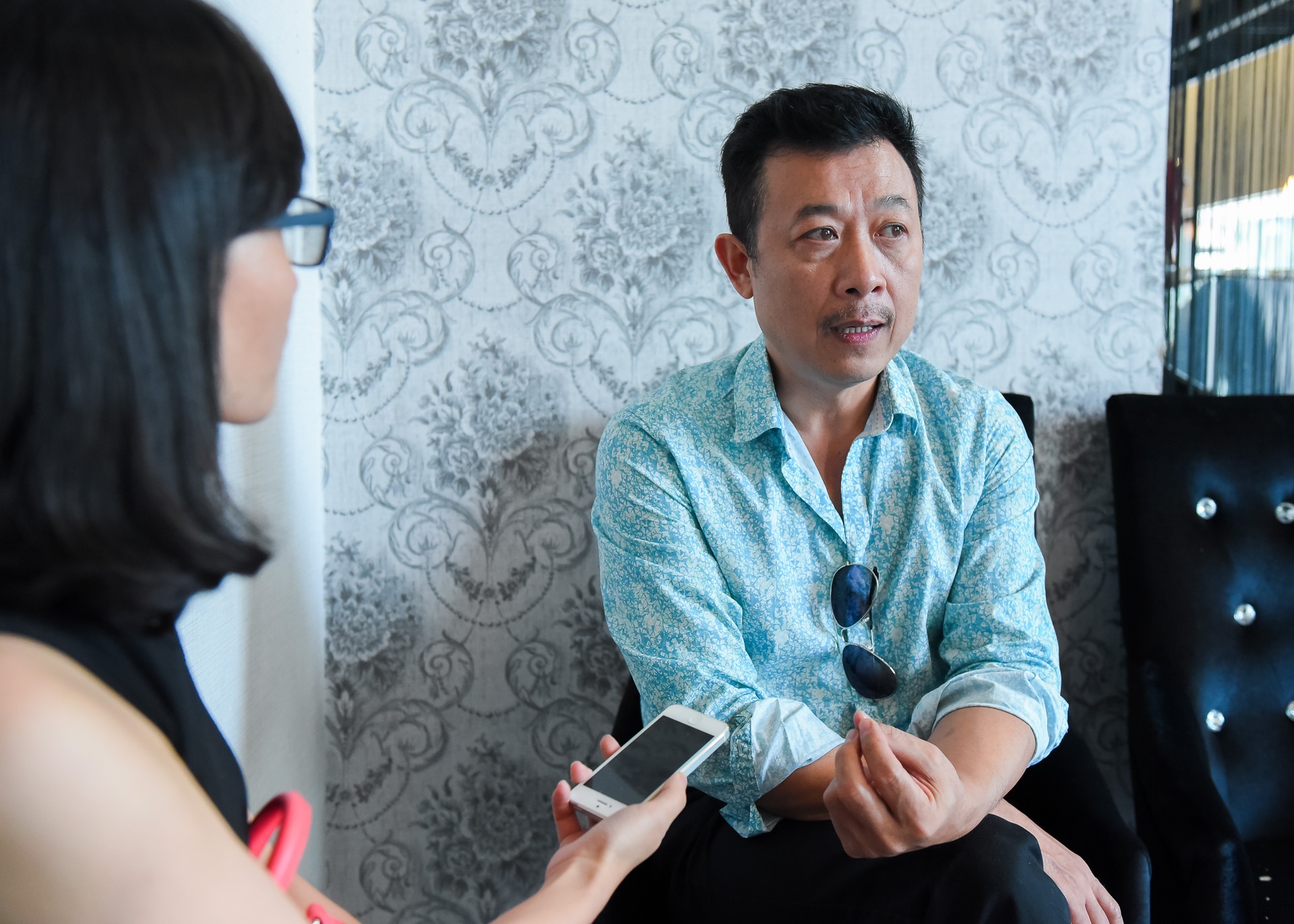 Vân Sơn nói về tin đồn mâu thuẫn với Hoài Linh ảnh 2 Van Son noi ve tin don mau thuan voi Hoai Linh anh 2