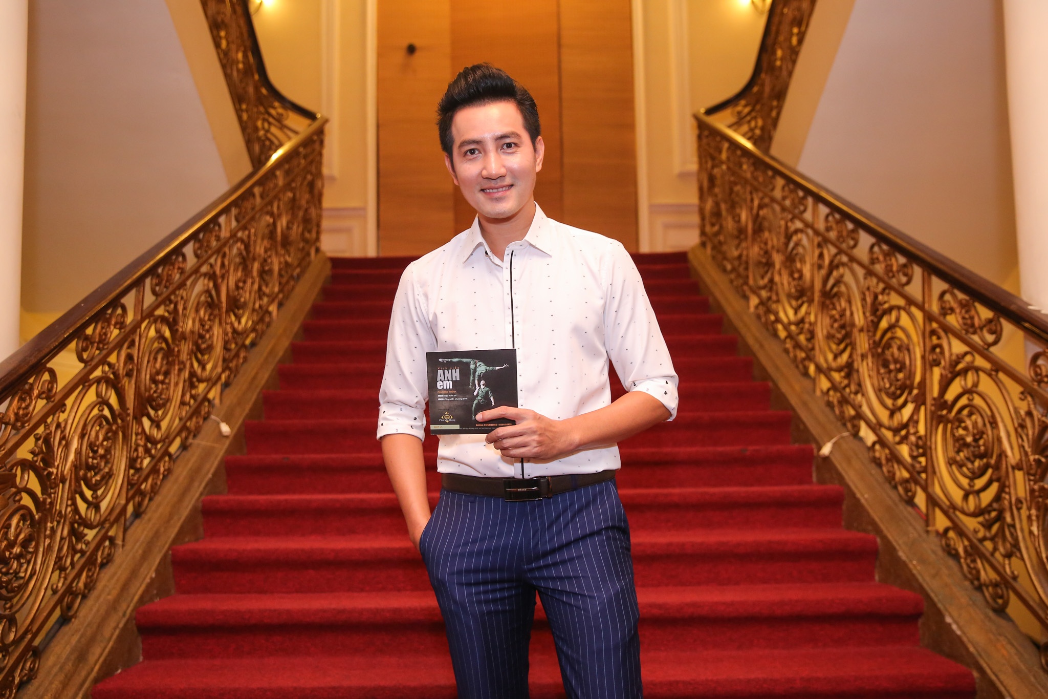 Sao Việt đi xem kịch xiếc ảnh 8 Sao Viet di xem kich xiec anh 8