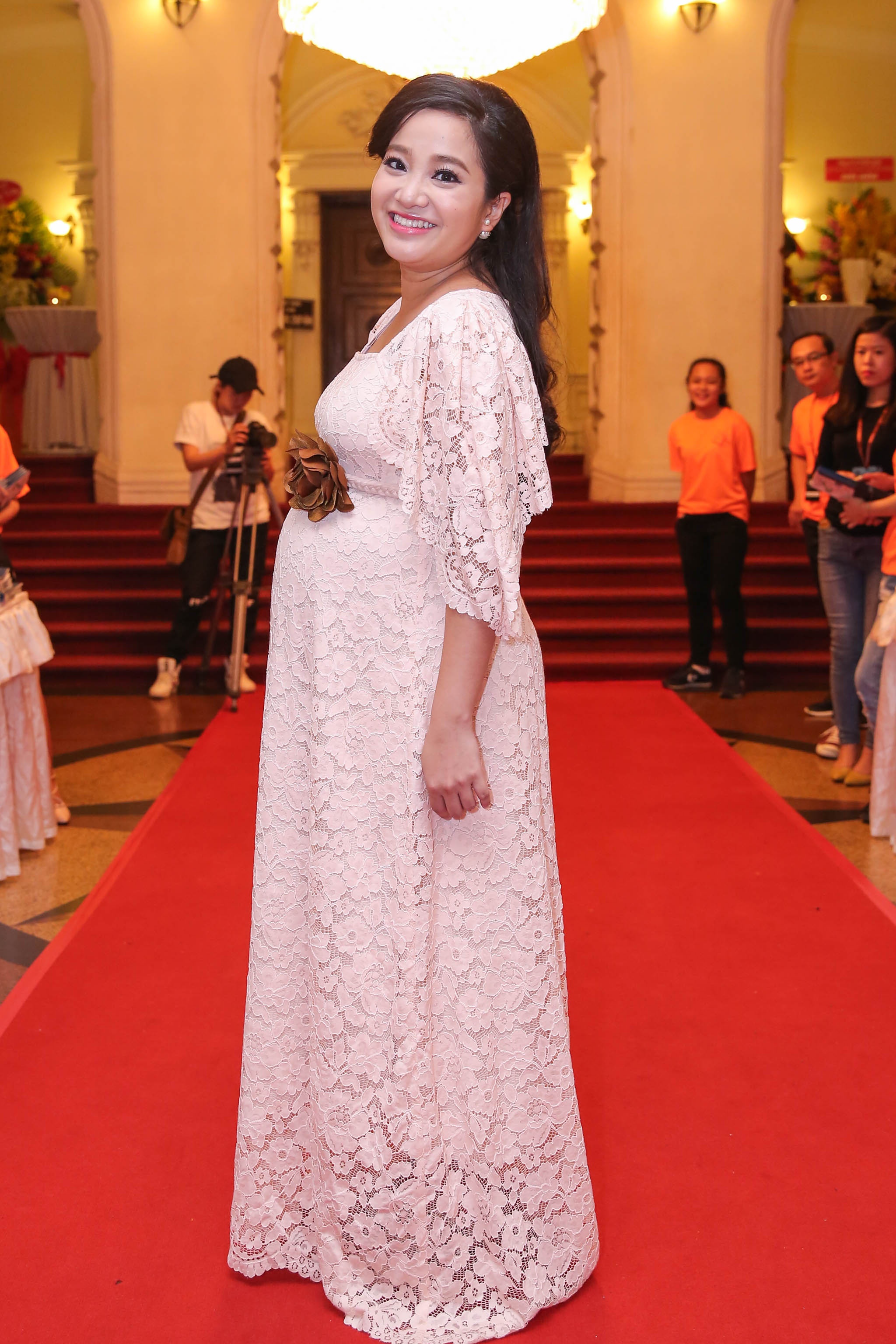 Sao Việt đi xem kịch xiếc ảnh 3 Sao Viet di xem kich xiec anh 3