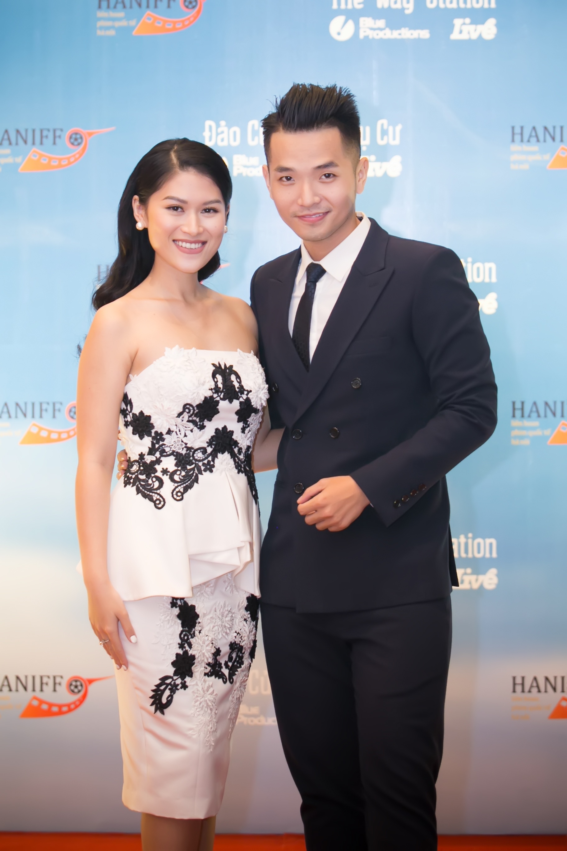 Gái nhảy Minh Thư đi xem phim ảnh 5 Gai nhay Minh Thu di xem phim anh 5