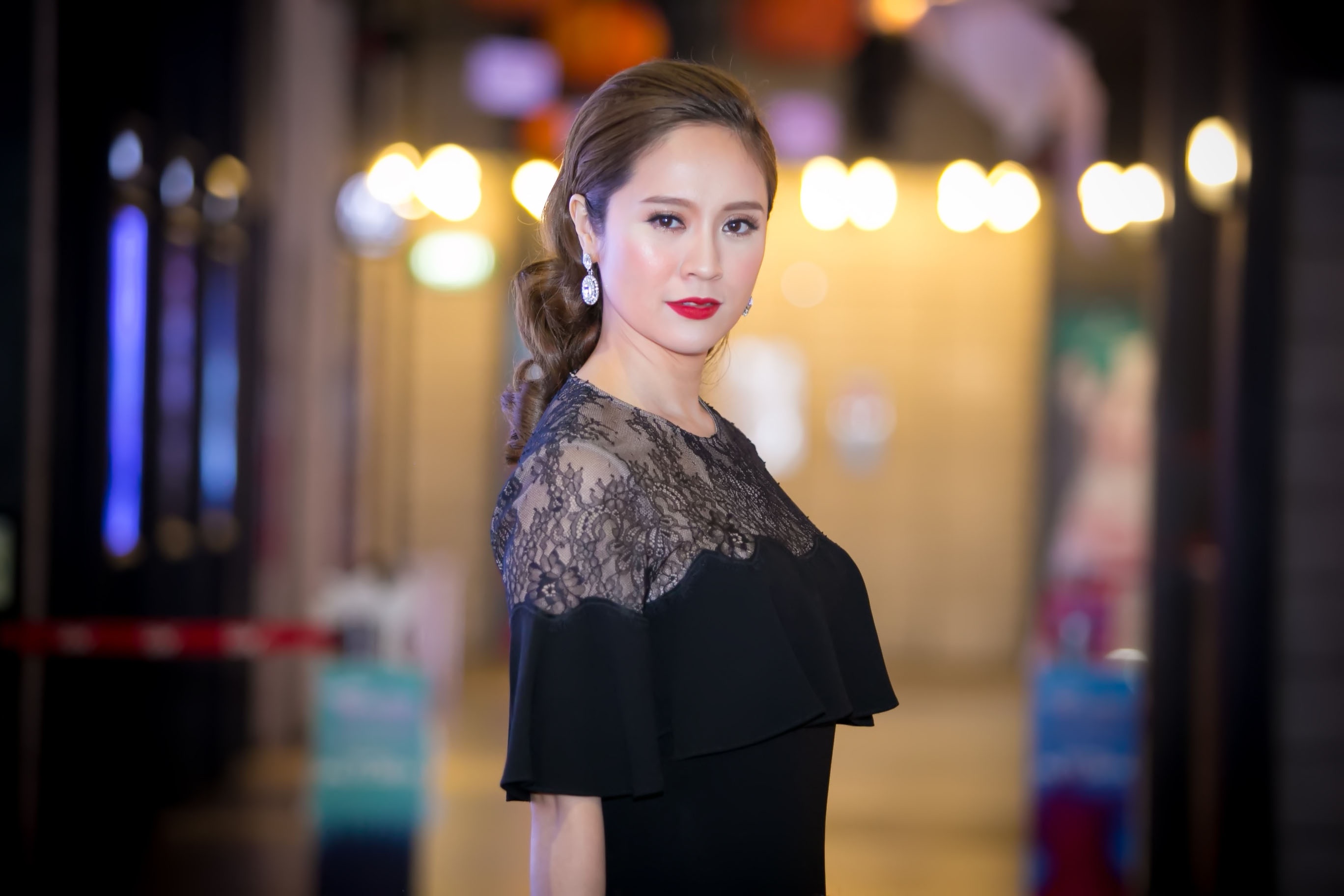 Gia Khiêm tinh nghịch đi ra mắt phim ảnh 3 Gia Khiem tinh nghich di ra mat phim anh 3