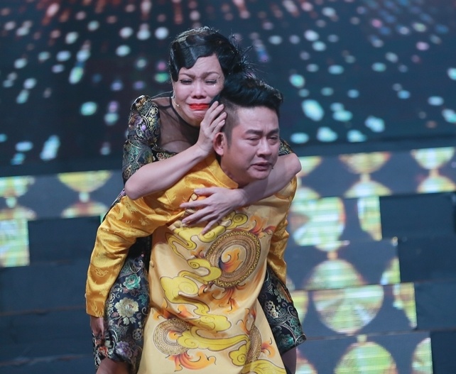 Viet Huong khoc khi Tan Beo cong anh 1