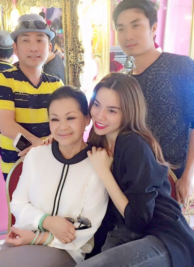 Hà Hồ tham gia live show Khánh Ly ảnh 2 Ha Ho tham gia live show Khanh Ly anh 2