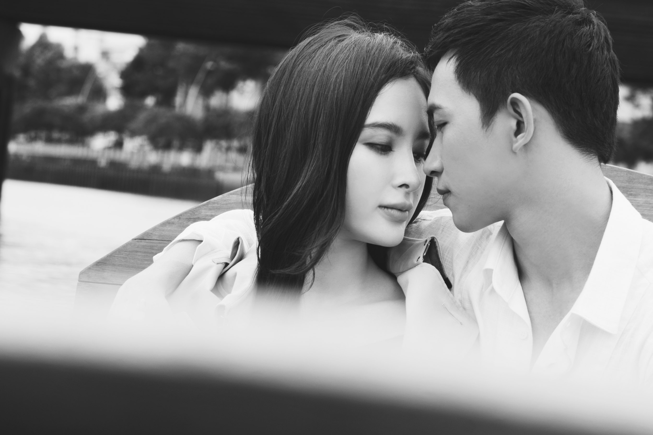 Angela Phuong Trinh lang man ben Vo Canh anh 6