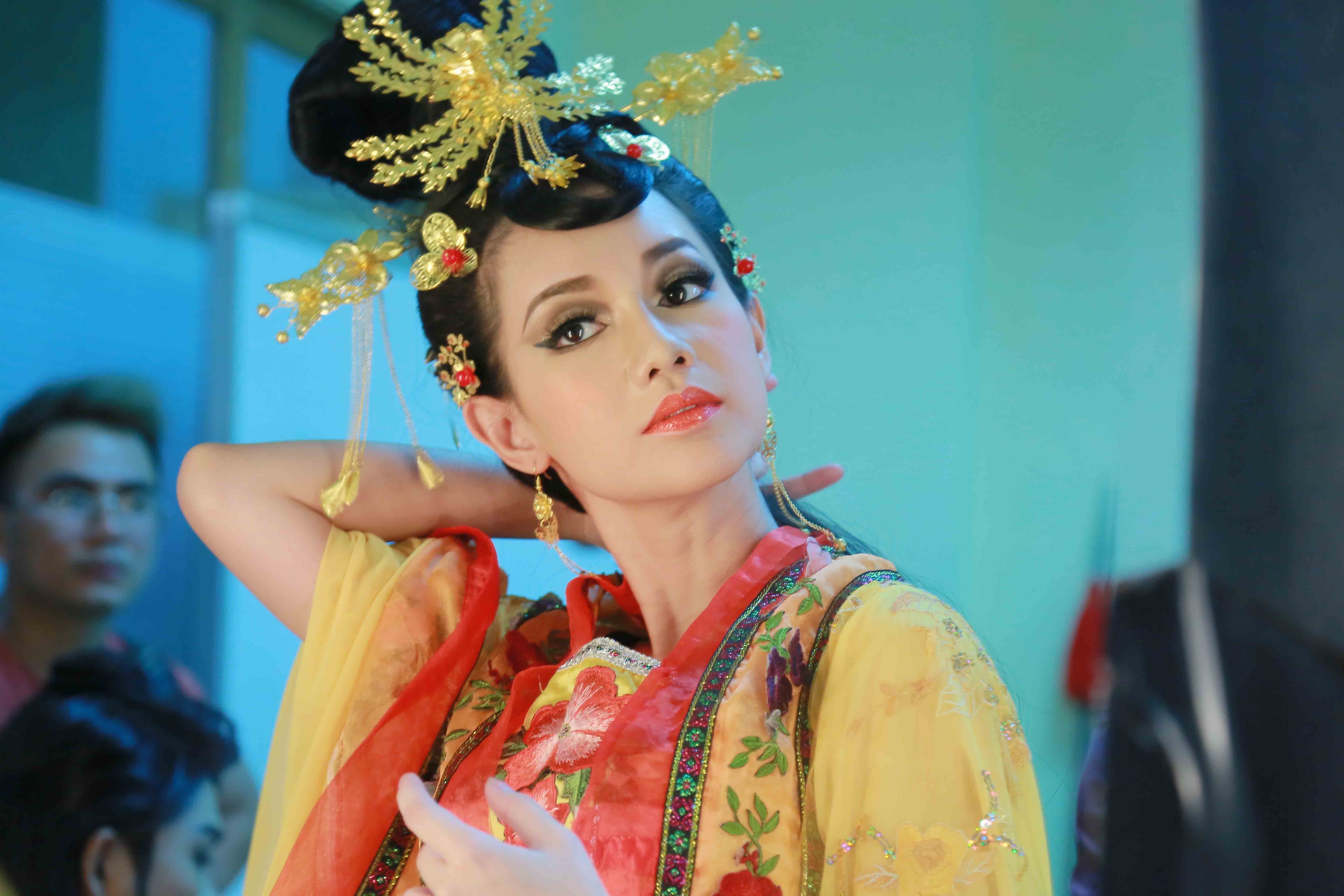 Le Phuong dung cuoc thi Nguoi nghe si da tai anh 2