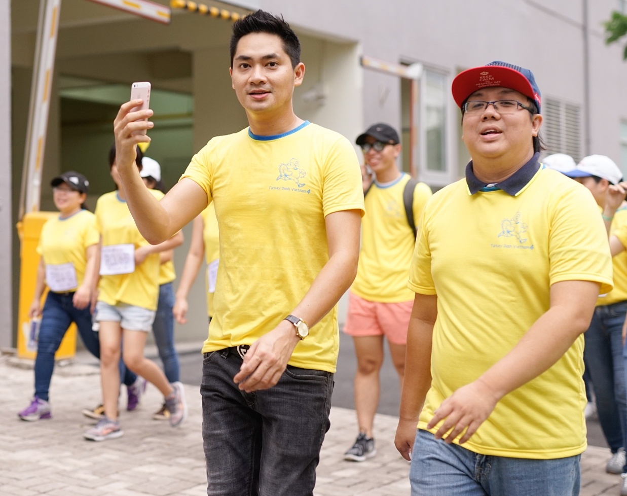 Sao Việt đi bộ vì từ thiện ảnh 5 Sao Viet di bo vi tu thien anh 5