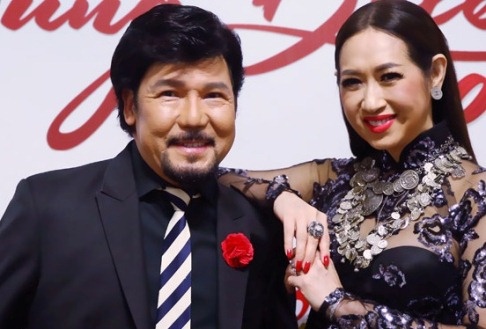 Danh ca Vu Khanh song doc than sau do vo hon nhan hinh anh