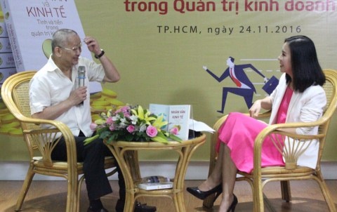 Cuon sach 'mo xe' chuyen tinh - tien trong kinh doanh hinh anh