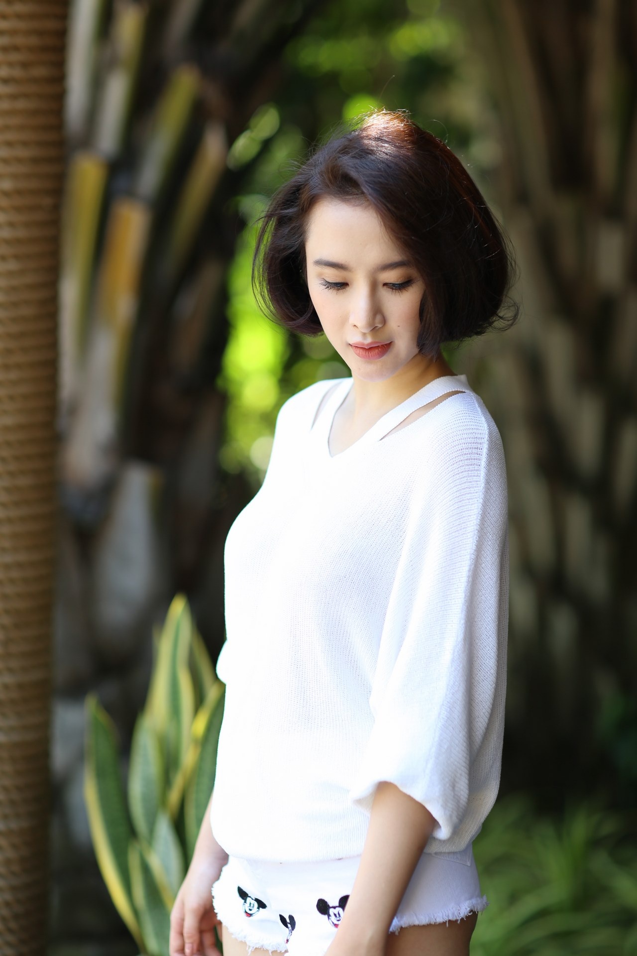 Aangela Phuong Trinh khoe dang tren du thuyen anh 8